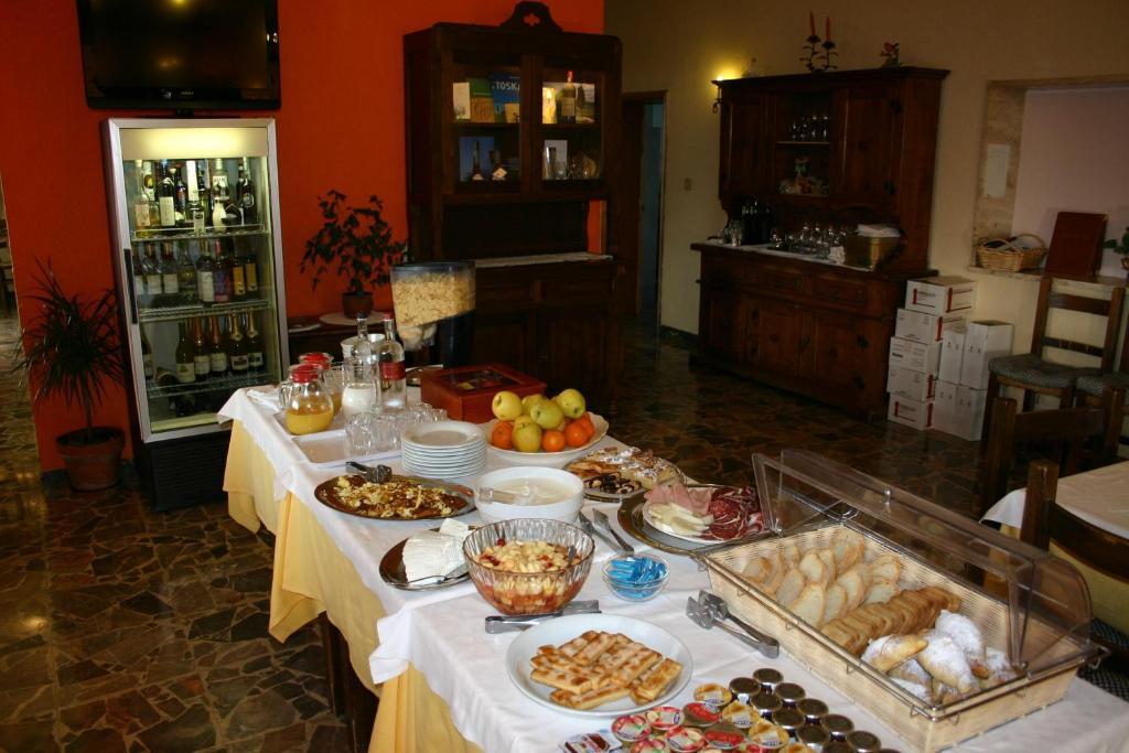 Terre D'Orcia Hotel Seggiano Exterior photo